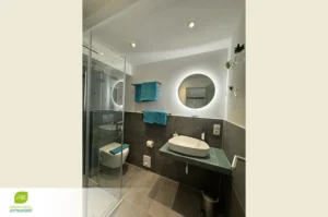 dieses Foto zeigt das Bad von Zimmer 3