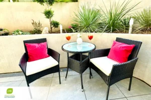 dieses Bild zeigt die Terrasse von Zimmer 8